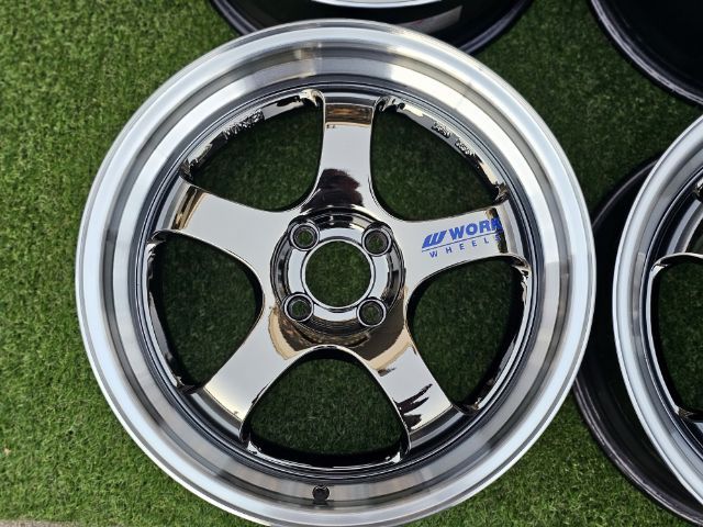 W-Work S1
ขอบ 17 กว้าง 8 ET 35
4รู100 pcd. รูปที่ 4