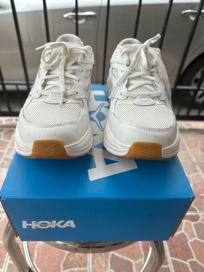 รองเท้าผ้าใบ HOKA รูปที่ 3