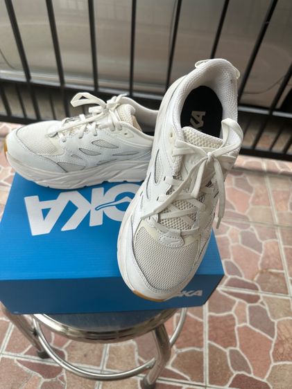 รองเท้าผ้าใบ HOKA รูปที่ 2