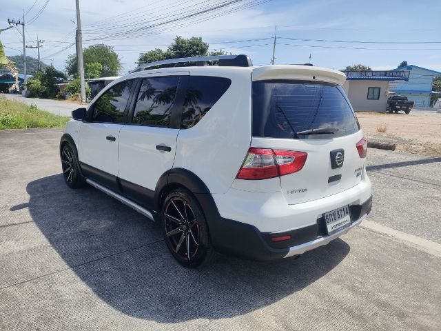 Nissan Livina 2014 1.6 V Sedan เบนซิน ไม่ติดแก๊ส เกียร์อัตโนมัติ ขาว รูปที่ 4