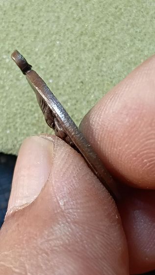 เหรียญอาจารย์ฝั้น ปี 19 รุ่นเนื้อนาบุญ รูปที่ 6