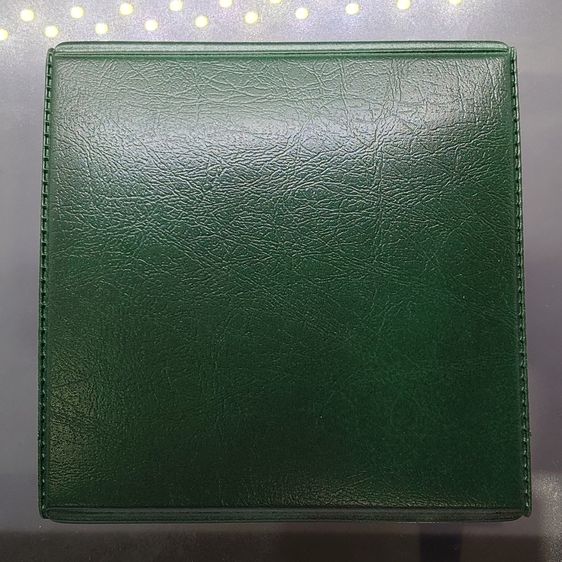 เหรียญที่ระลึกสดุดีพระเกียรติคุณ พระบาทสมเด็จพระเจ้าอยู่หัว แอกริโคลา FAO พ.ศ.2539 เนื้อโลหะบรอนซ์ ขนาด 5 ซม. พร้อมซองหนัง ใบเซอร์ รูปที่ 10