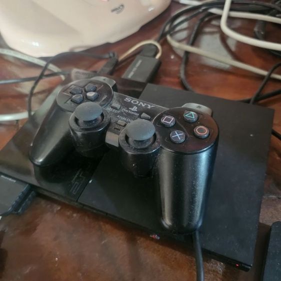 Sony เครื่องเกมส์โซนี่ เพลย์สเตชั่น PS2 (Playstation 2) เชื่อมต่อไร้สายไม่ได้ เพลย์2