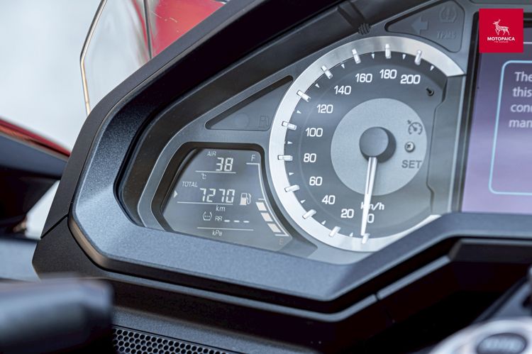 Honda Goldwing Tour Dct ปี2024 ตัวใหม่ มือเดียว วิ่งน้อย7,000กม. รูปที่ 6