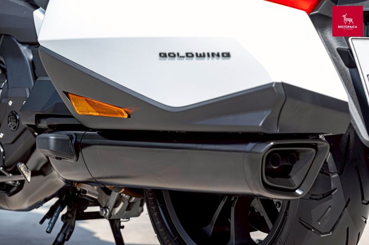 Honda Goldwing Tour Dct ปี2024 ตัวใหม่ มือเดียว วิ่งน้อย7,000กม. รูปที่ 8