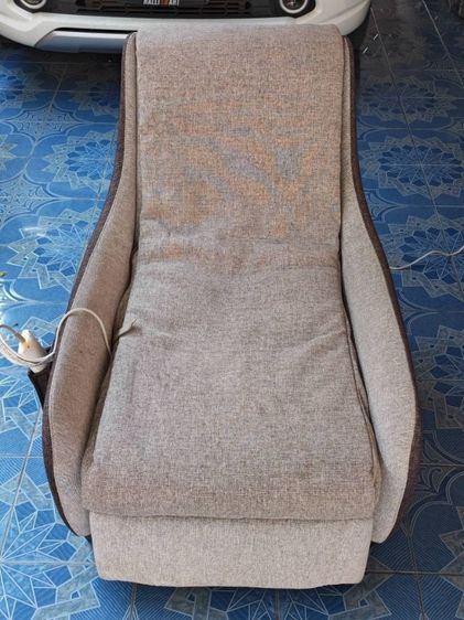 sale12000บาทเท่านั้น
เก้าอี้นวดไฟฟ้า Panasonic EP-MS40 เครื่องนวดโซฟา ที่มีดีไซน์เหมือนโซฟาและรวมฟังก์ชันการนวดและที่พักเท้าและนวดน่อง รูปที่ 8