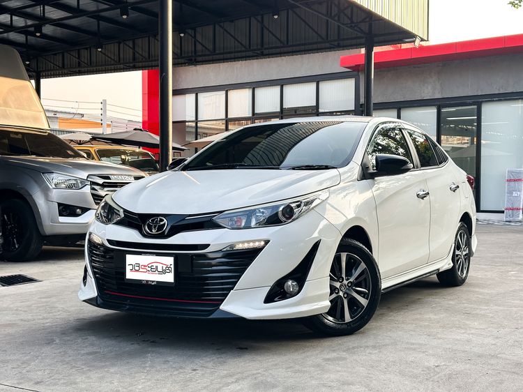 Toyota Yaris ATIV 2020 1.2 S Sedan เบนซิน เกียร์อัตโนมัติ ขาว