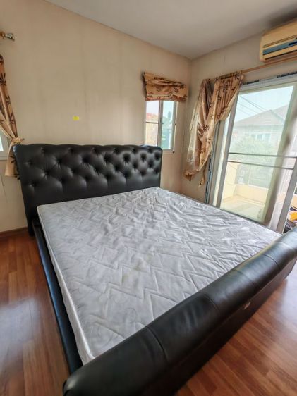 ขายเตียงนอนอย่างดี สภาพดี ขนาด 6 ฟุต    รูปที่ 2