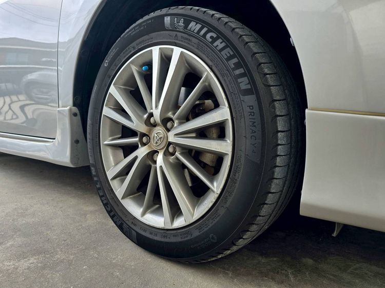 Toyota Altis 2015 1.6 G Sedan เบนซิน ไม่ติดแก๊ส เกียร์อัตโนมัติ บรอนซ์เงิน รูปที่ 3