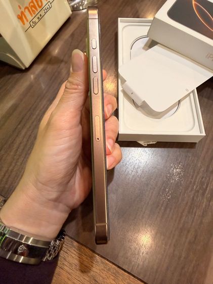 iPhone 16 Pro Max 512GB สี Desert Titanium (Sand) รูปที่ 3