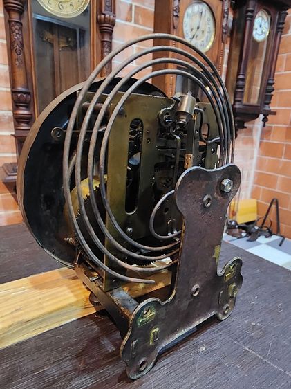 เครื่องนาฬิกาลอนดอน ช่วงสั้น ยี่ห้อ ศรไขว้ รูปที่ 5