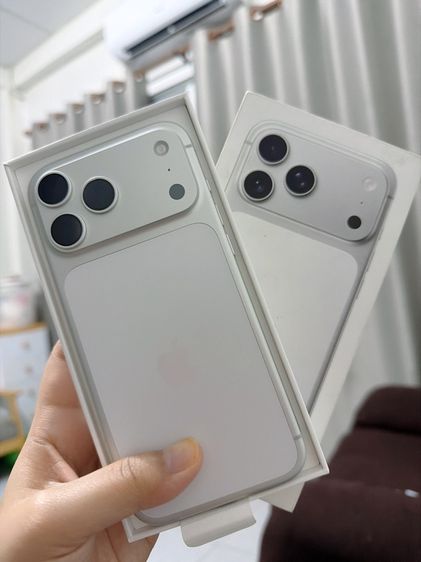 512 GB iPhone 17 pro max 512gg