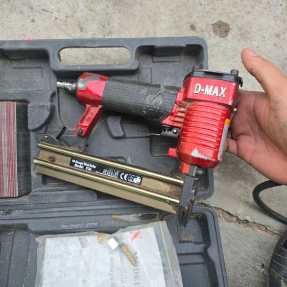 อุปกรณ์เครื่องมือช่าง ปืนยิงตะปู