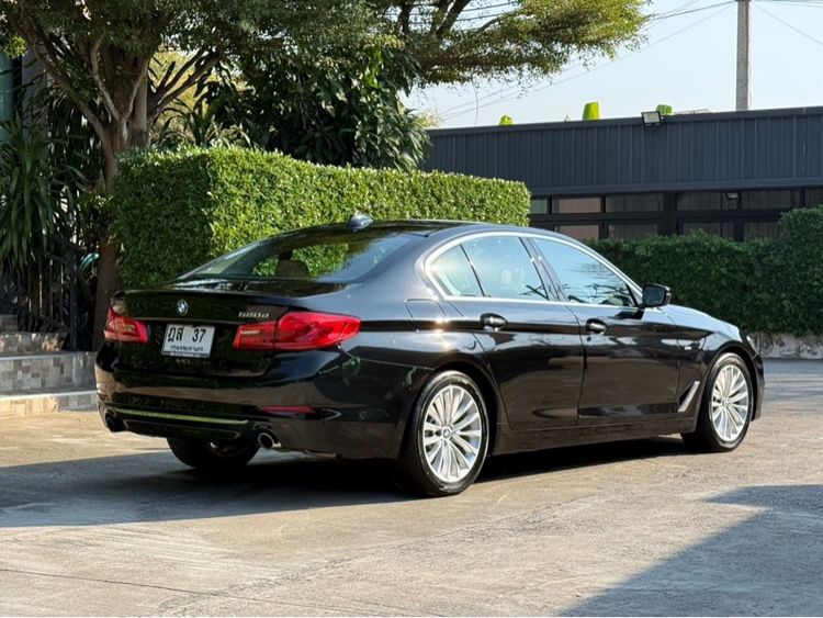 BMW Series 5 2018 520d Sedan ดีเซล ไม่ติดแก๊ส เกียร์อัตโนมัติ ดำ รูปที่ 3