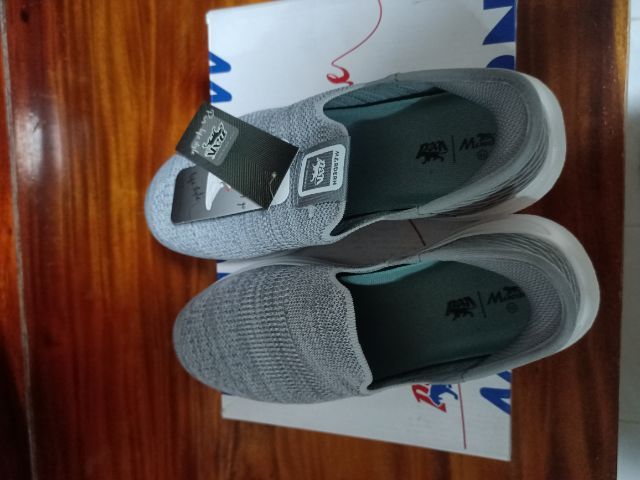 รองเท้าแพน รูปที่ 4