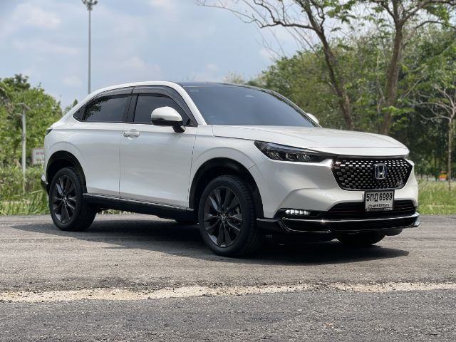 รถ Honda HR-V 1.5 e:HEV RS สี ขาว