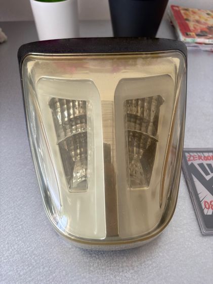 ไฟท้ายเทสล่า vespa Sprint เวสป้า