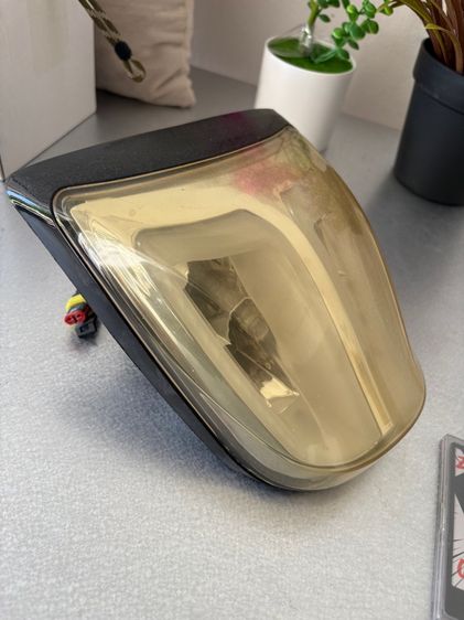 ไฟท้ายเทสล่า vespa Sprint เวสป้า รูปที่ 2