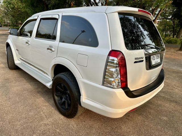 Isuzu MU-7 2011 3.0 Primo Super Platinum Utility-car ดีเซล ไม่ติดแก๊ส เกียร์ธรรมดา ขาว รูปที่ 2