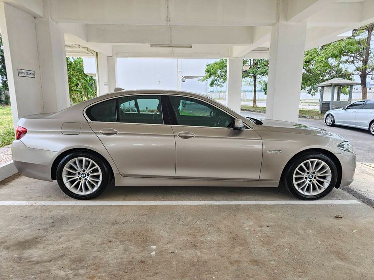 BMW Series 5 2015 528i Sedan เบนซิน เกียร์อัตโนมัติ น้ำตาล รูปที่ 3
