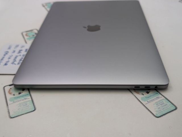 Macbook Pro 15 2018 Ram 16 Rom 512 Core i7 Keyboard Eng มีตัวเครื่องอย่างเดียว ไม่มีอุปกรณ์อื่น รอบชาร์จ 11 รอบ เพียง 9,590 บาท ครับ
 รูปที่ 9