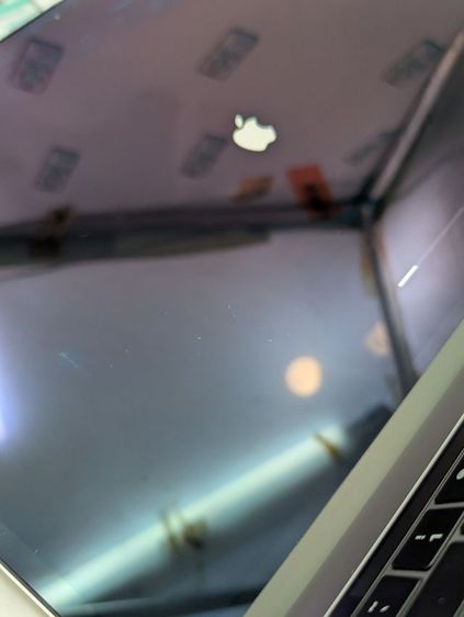 Macbook Pro 15 2018 Ram 16 Rom 512 Core i7 Keyboard Eng มีตัวเครื่องอย่างเดียว ไม่มีอุปกรณ์อื่น รอบชาร์จ 11 รอบ เพียง 9,590 บาท ครับ
 รูปที่ 10