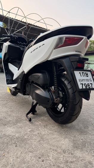 HONDA FORZA 300 ABS เครื่องดีมาก สีสวยมาก ต้องมาดูของจริง มีสถานที่ให้ทดลองขับขี่ก่อนซื้อ รูปที่ 9