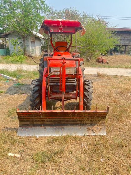 ขายรถไถคูโบต้า34แรง พร้อมอุปกรณ์ใบดันหน้าและผานหลังครับ รูปที่ 7