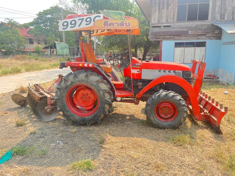 ขายรถไถคูโบต้า34แรง พร้อมอุปกรณ์ใบดันหน้าและผานหลังครับ รูปที่ 9