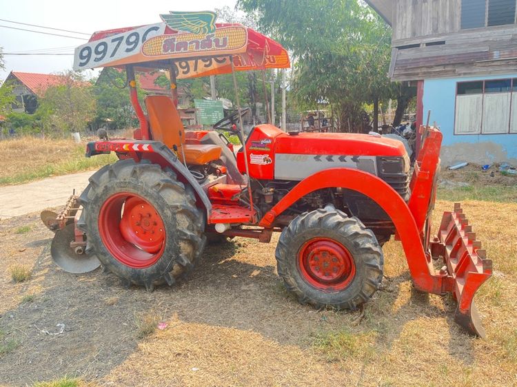ขายรถไถคูโบต้า34แรง พร้อมอุปกรณ์ใบดันหน้าและผานหลังครับ รูปที่ 8