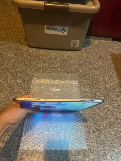 ขายๆๆiPadPro12.9สีดำ512กิ๊กWifi Celluer ใส่ซิมได้จอไม่เหลืองหายากมากๆใช้งานดีทุกๆฟังชั่นสูนTrueสภาพสวยๆถูกมาก รูปที่ 3