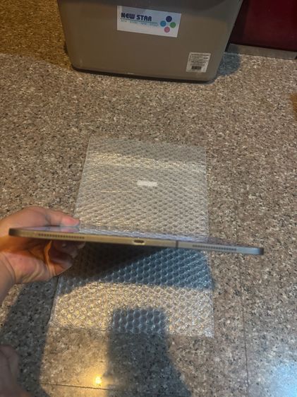 ขายๆๆiPadPro12.9สีดำ512กิ๊กWifi Celluer ใส่ซิมได้จอไม่เหลืองหายากมากๆใช้งานดีทุกๆฟังชั่นสูนTrueสภาพสวยๆถูกมาก รูปที่ 4