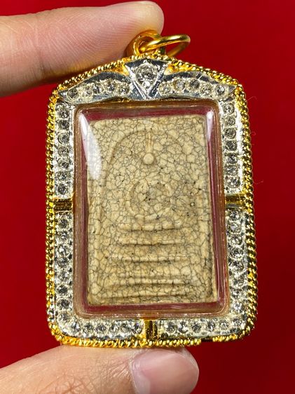 🔥 พระสมเด็จพิมพ์เส้นด้าย วัดระฆังโฆษิตาราม เนื้อผง องค์สภาพสวยสมบูรณ์ ไม่มีหักซ่อม เนื้อหามวลสารดี พร้อมเลี่ยม 