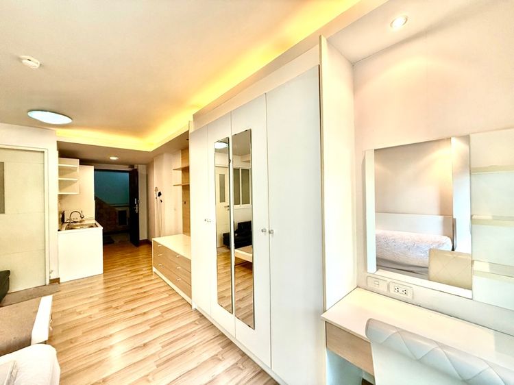 ตกแต่งครบ อื่นๆ ไม่อนุญาต ไม่ใช่ ให้เช่าคอนโดใกล้แนวรถไฟฟ้าสายสีชมพู ฌ็องเซลิเซ่ อเวนิว ติดถนนติวานนท์ ห่างจากห้าแยกปากเกร็ดเพียง1กิโล เฟอร์บิลท์อิน รูปที่ 4