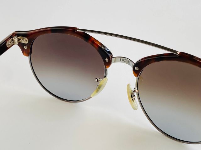 
แว่น RAY BAN
 รูปที่ 10