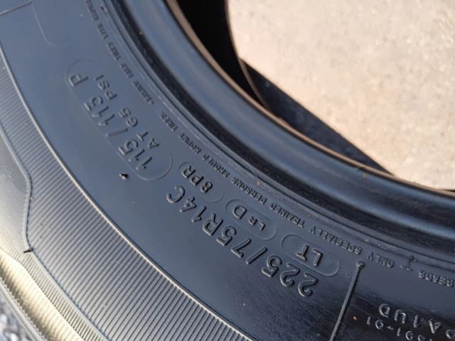 ยางคู่ มิชลิน Xcd 225-75-14 ปี22 สภาพสวย รูปที่ 3