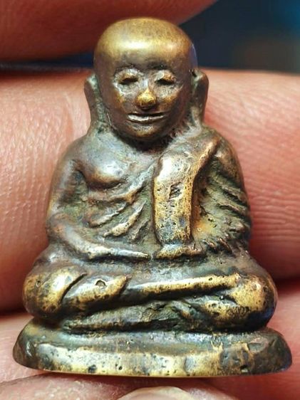 หลวงพ่อเงินพิมพ์นิยม