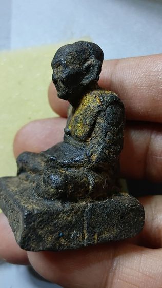 หลวงปู่ทวดเนื้อไม้ เก่า ตามภาพ รูปที่ 3