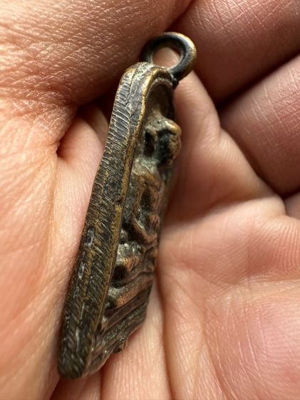 เหรียญหล่อโบราณ หลวงพ่อไปล่ วัดกำแพง รุ่นแรก รูปที่ 4