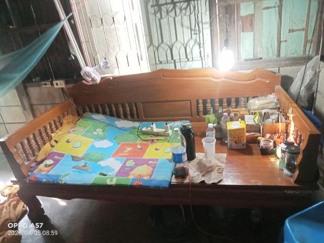 เตียงนอนไม้สักกว้าว95. 5ยาว190สูง65.5ซม รูปที่ 2