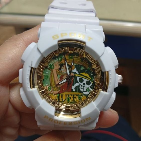 นาฬิกาแฟชั่นลูฟี่