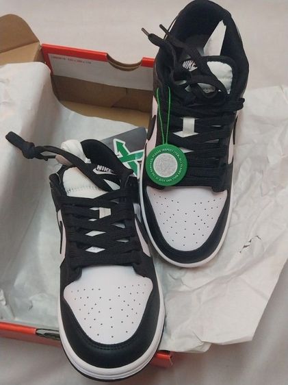 ขายรองเท้า NIKE DUNK LOW รุ่นสีขาวดำ Panda รูปที่ 6