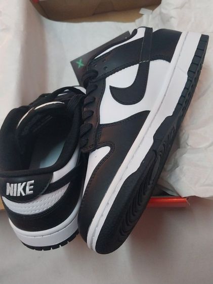 ขายรองเท้า NIKE DUNK LOW รุ่นสีขาวดำ Panda รูปที่ 11