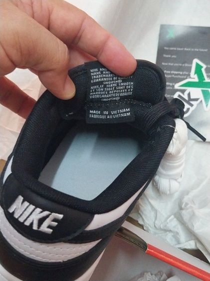 ขายรองเท้า NIKE DUNK LOW รุ่นสีขาวดำ Panda รูปที่ 12