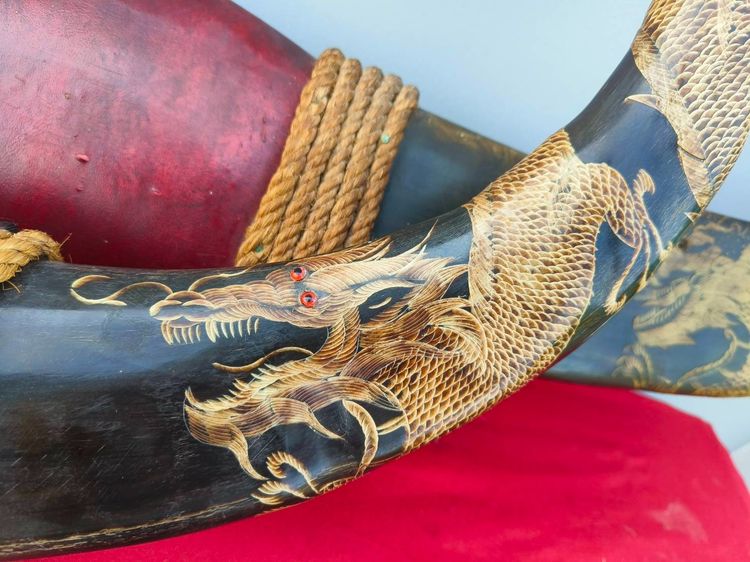 เขาควายแกะสลักมังกรพันรอบ     งานโชว์   งานฝีมือ   สภาพสวย รูปที่ 4