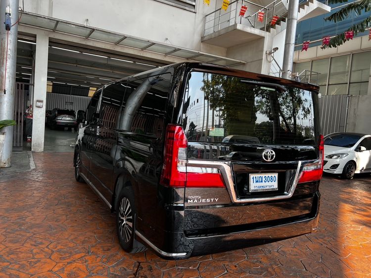 Toyota Majesty 2024 2.8 Premium Van ดีเซล ไม่ติดแก๊ส เกียร์อัตโนมัติ ดำ รูปที่ 4