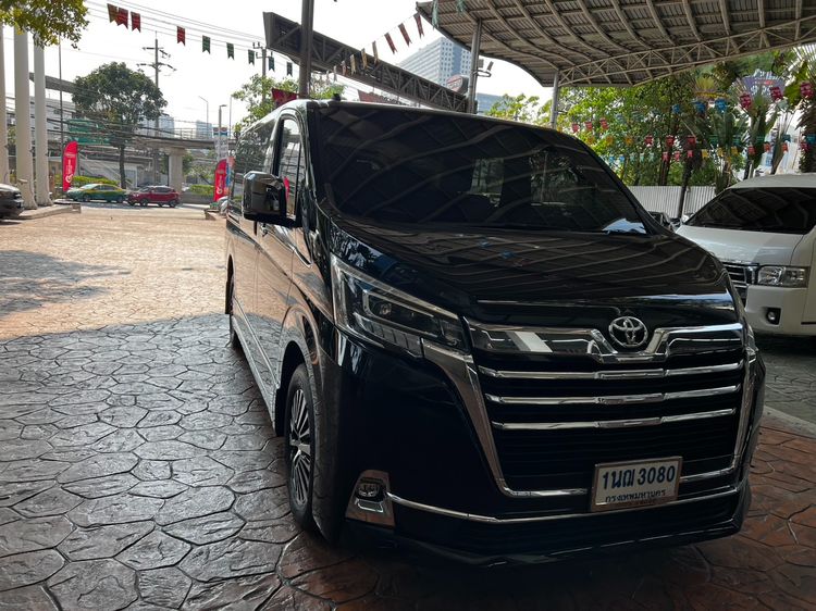 รถ Toyota Majesty 2.8 Premium สี ดำ