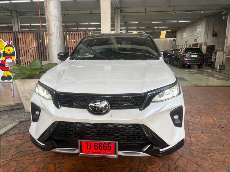 Toyota Fortuner 2025 2.4 Legender Utility-car ดีเซล ไม่ติดแก๊ส เกียร์อัตโนมัติ ขาว รูปที่ 2