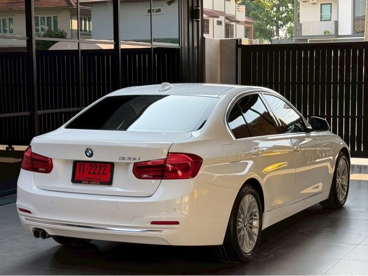 BMW Series 3 2018 320d Sedan ดีเซล ไม่ติดแก๊ส เกียร์อัตโนมัติ ขาว รูปที่ 4