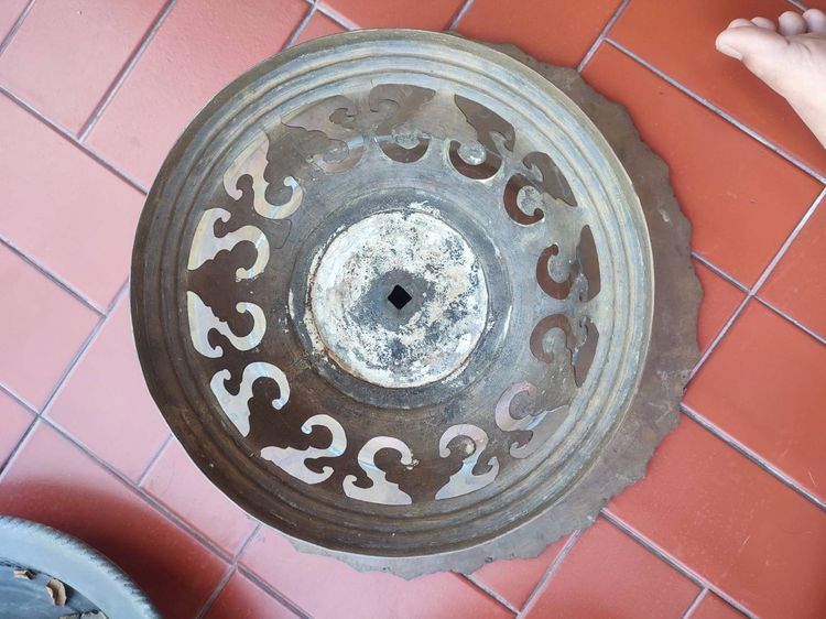 ขายเหมา 5 ใบ พานโตบ ถาดพาน งานทองเหลืองงานเก่าโบราณ   มีอายุ  รูปที่ 6